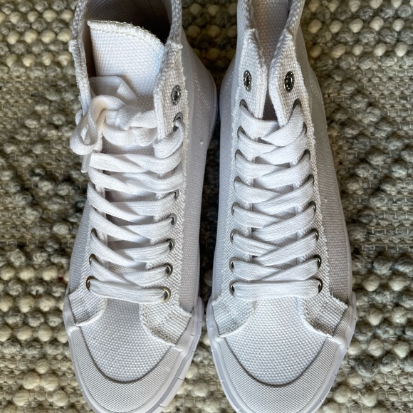 Good News High-Tops - NWT - Picture 6 of 7